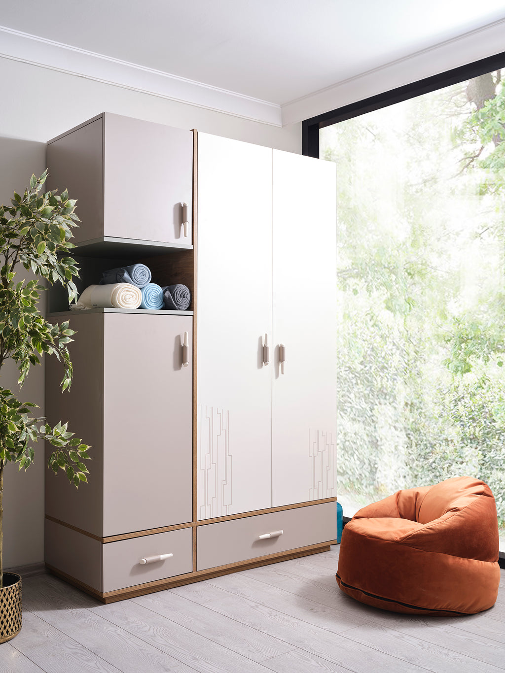 Latte - Kledingkast - 3deurs